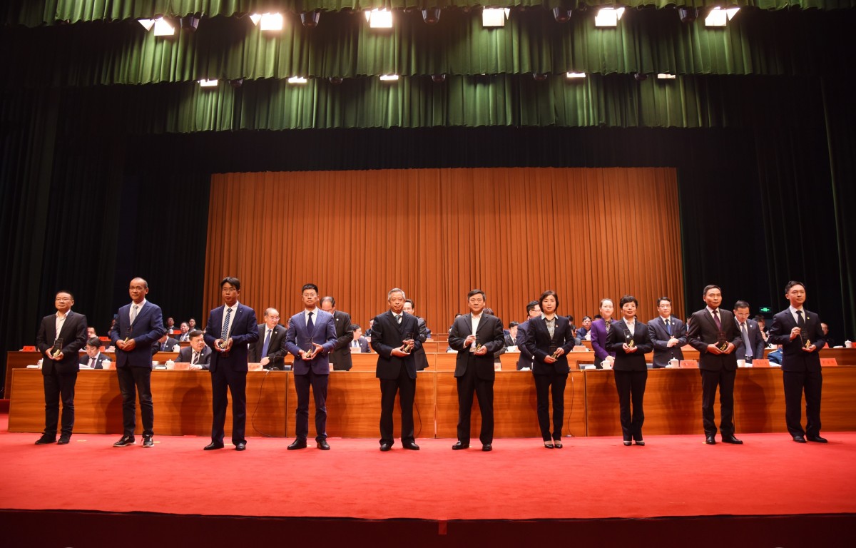 蘇華建設集團受到市委市政府“2019年度企業(yè)聯(lián)村先進(jìn)單位”表彰