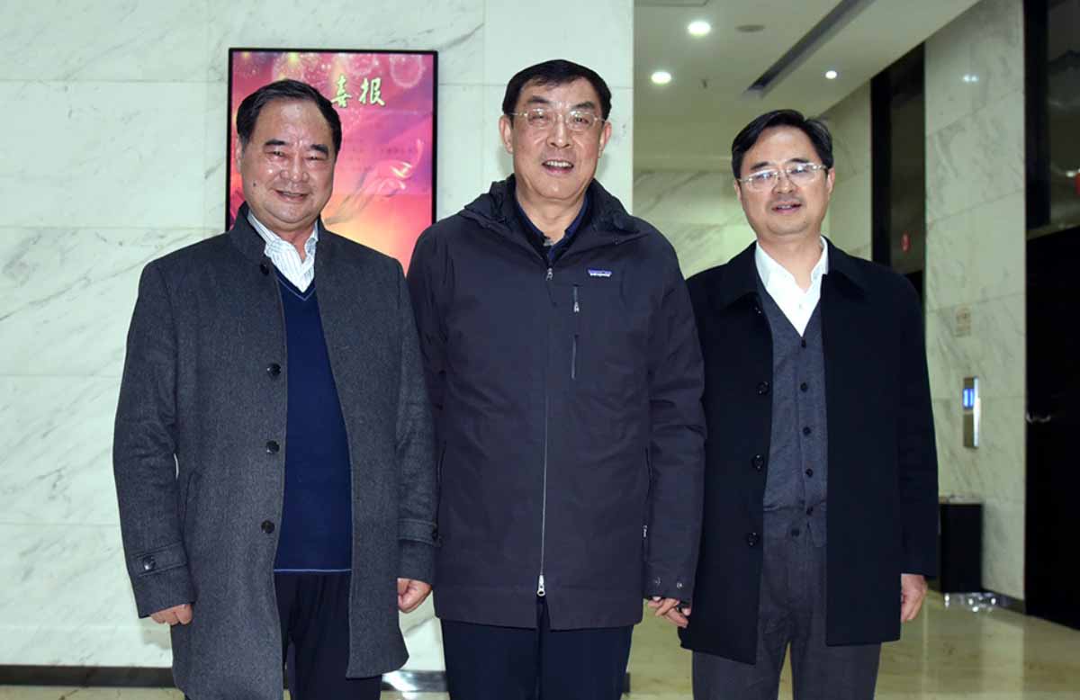 原全國政協(xié)副主席馬培華視察蘇華集團公司