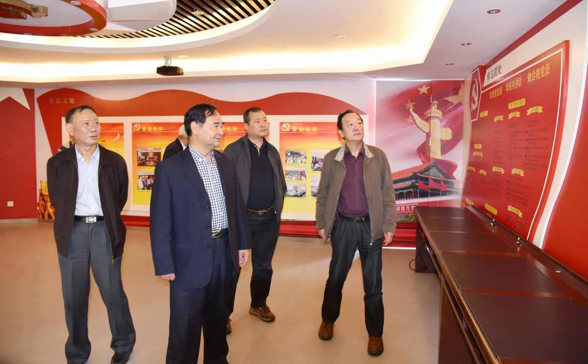 中國安裝協(xié)會(huì )會(huì )長(cháng)田秀增等來(lái)蘇華調研黨建工作