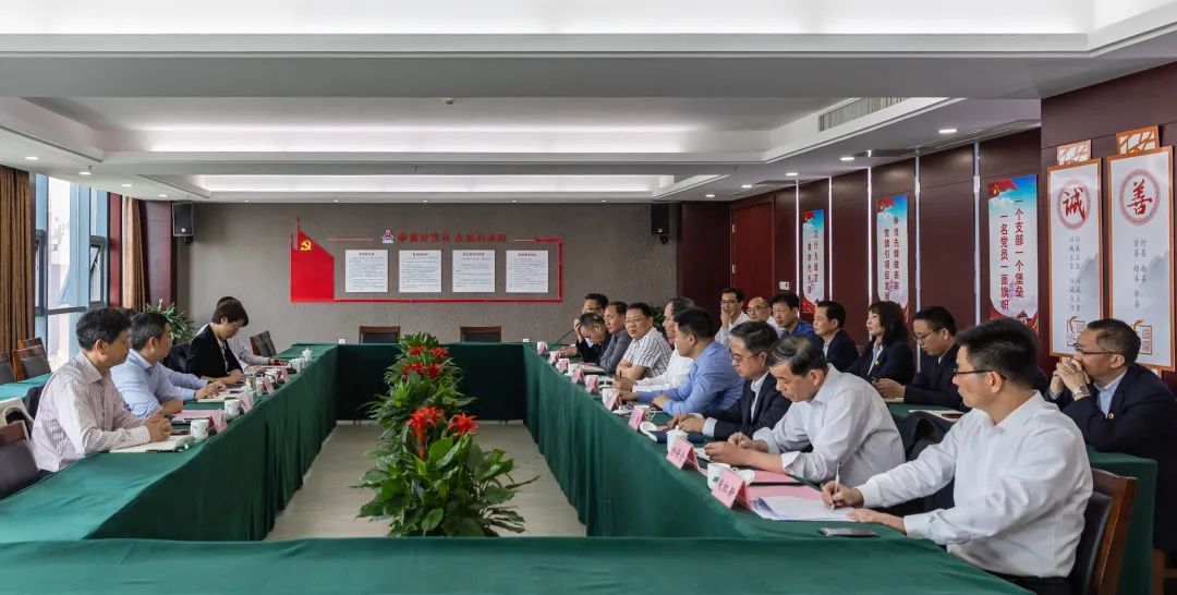 省市場(chǎng)監督管理局領(lǐng)導到蘇華集團調研